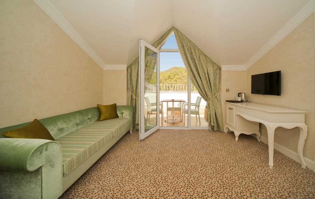 Grand Gocek Hotel Room photo